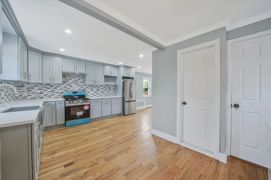 19406 114th Drive Saint Albans NY 11412