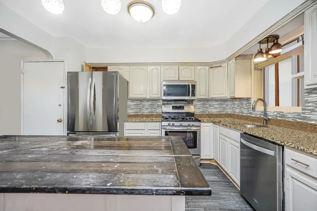 5508 Avenue O Brooklyn NY 11234