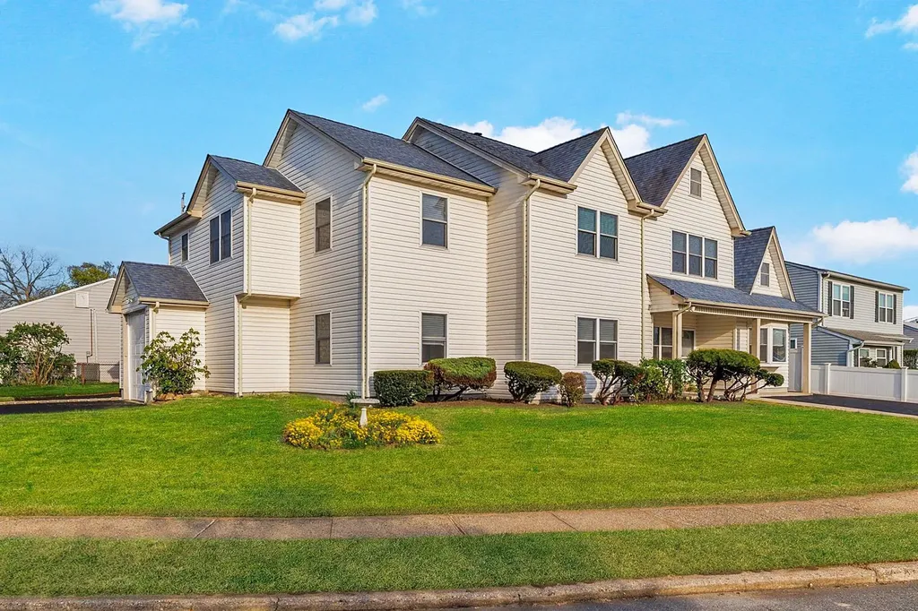 4203 Harriet Road Bethpage NY 11714