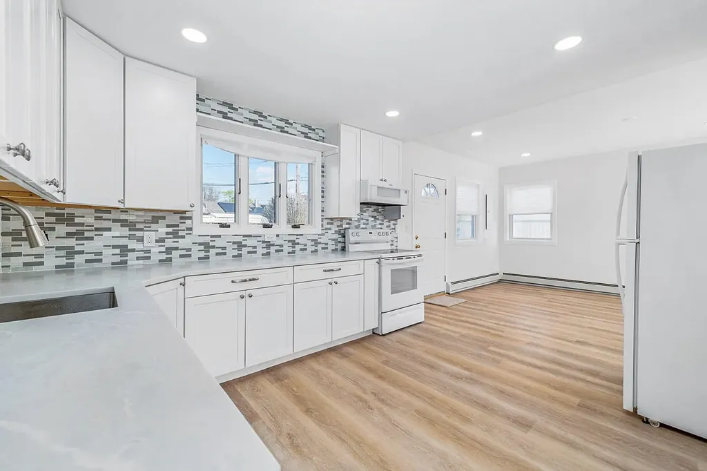 4203 Harriet Road Bethpage NY 11714