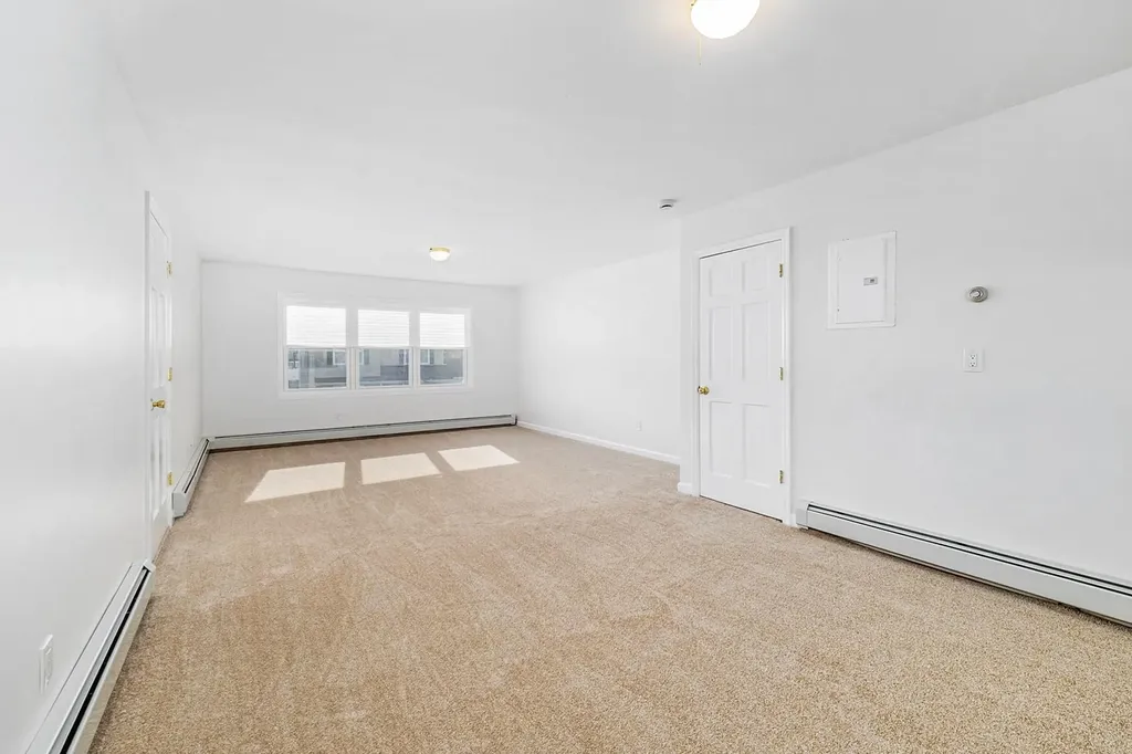 4203 Harriet Road Bethpage NY 11714