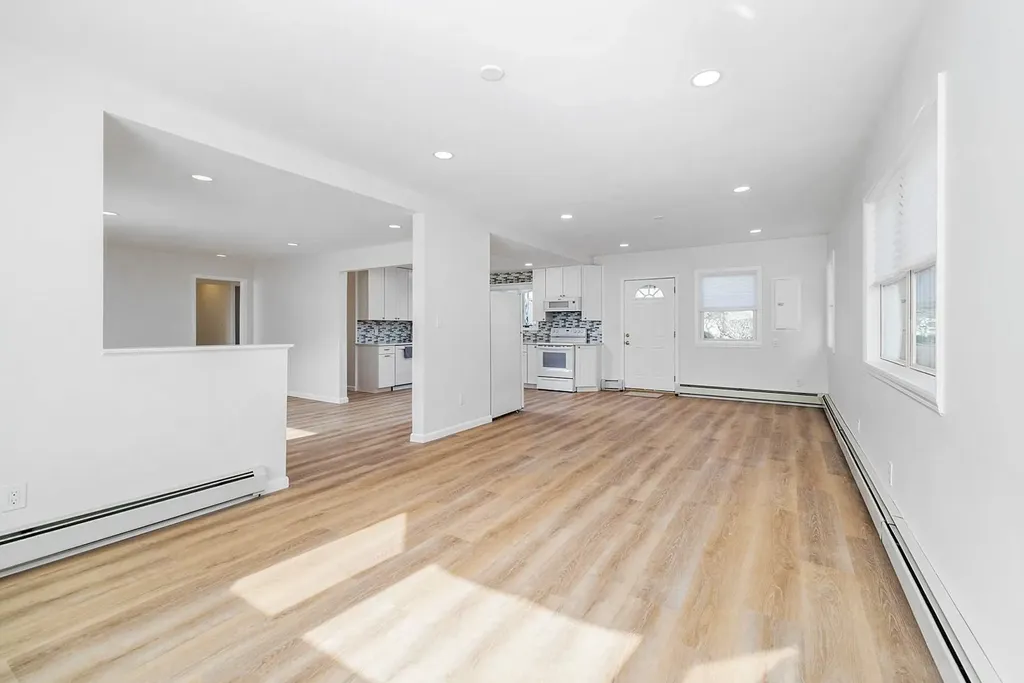 4203 Harriet Road Bethpage NY 11714
