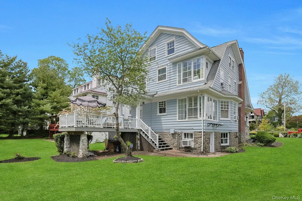 146 Sutton Manor Road New Rochelle NY 10801
