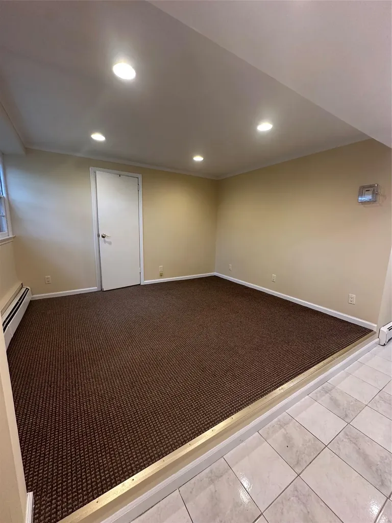 809 Hampshire Road Bay Shore NY 11706