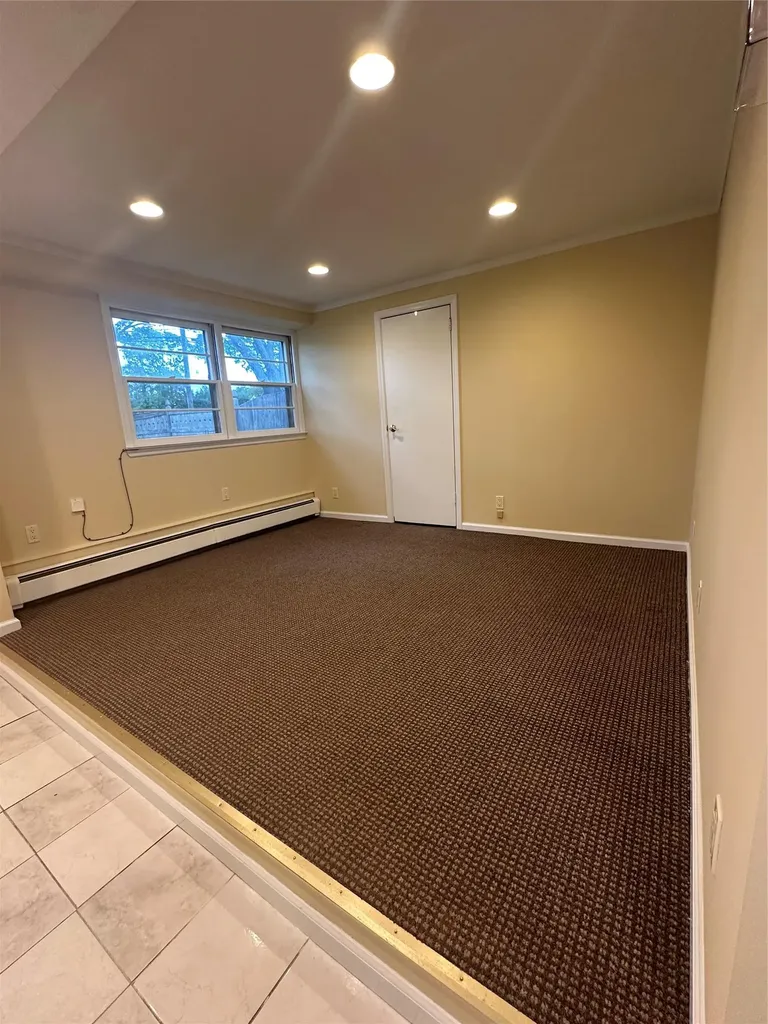 809 Hampshire Road Bay Shore NY 11706