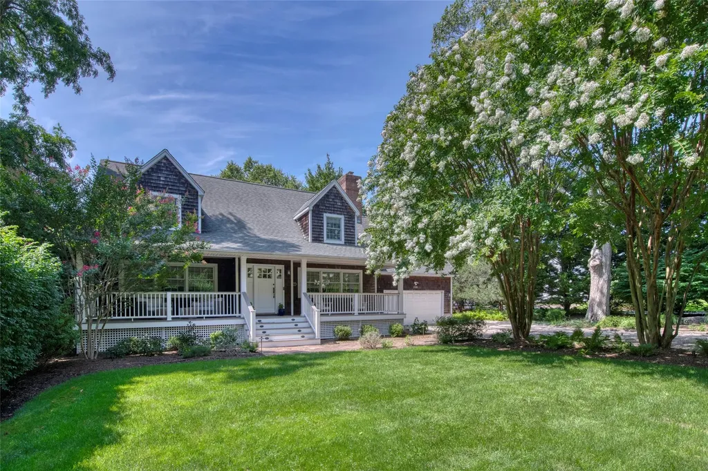 1065 W Mill Road Mattituck NY 11952