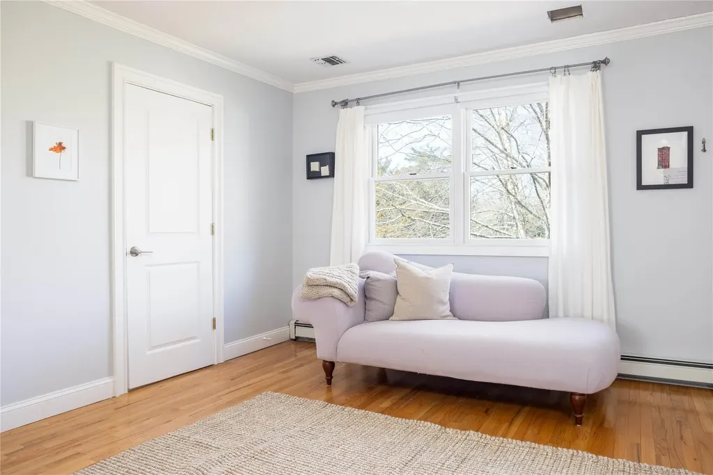 1065 W Mill Road Mattituck NY 11952