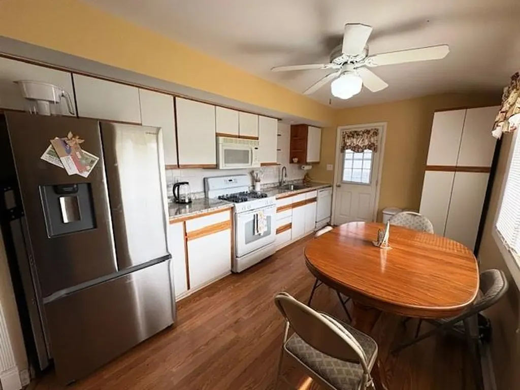 295 Coates Avenue Holbrook NY 11741