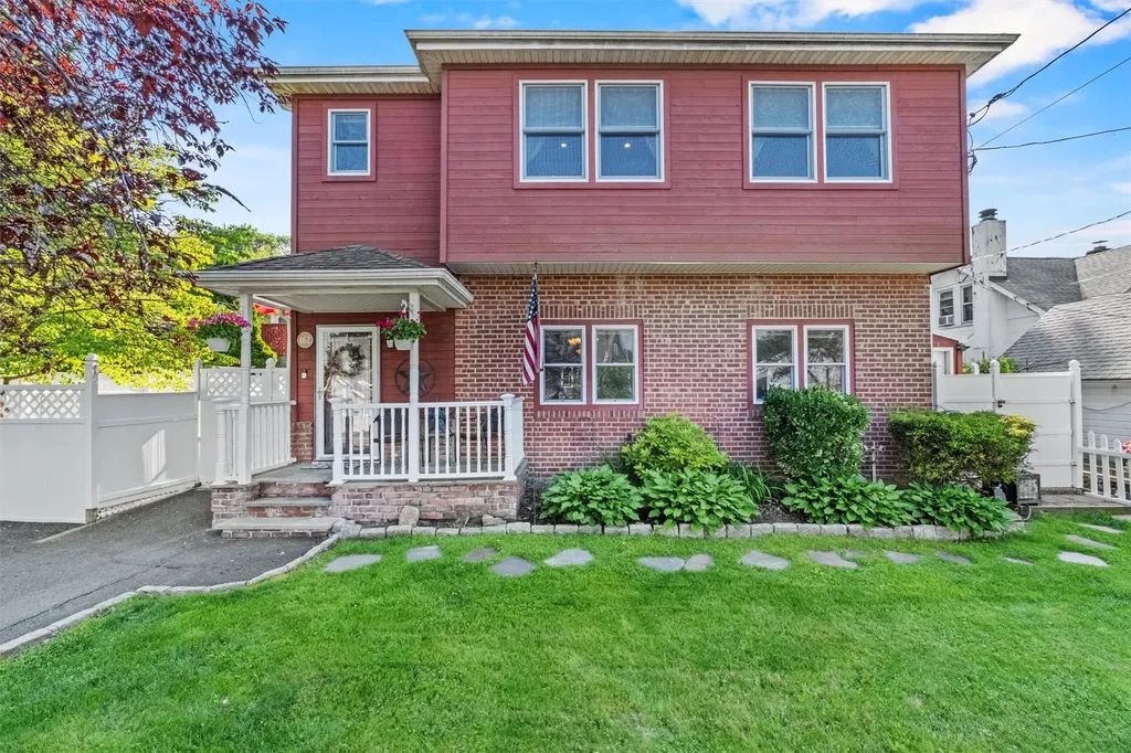 162 Lake Shore Drive Mahopac NY 10541