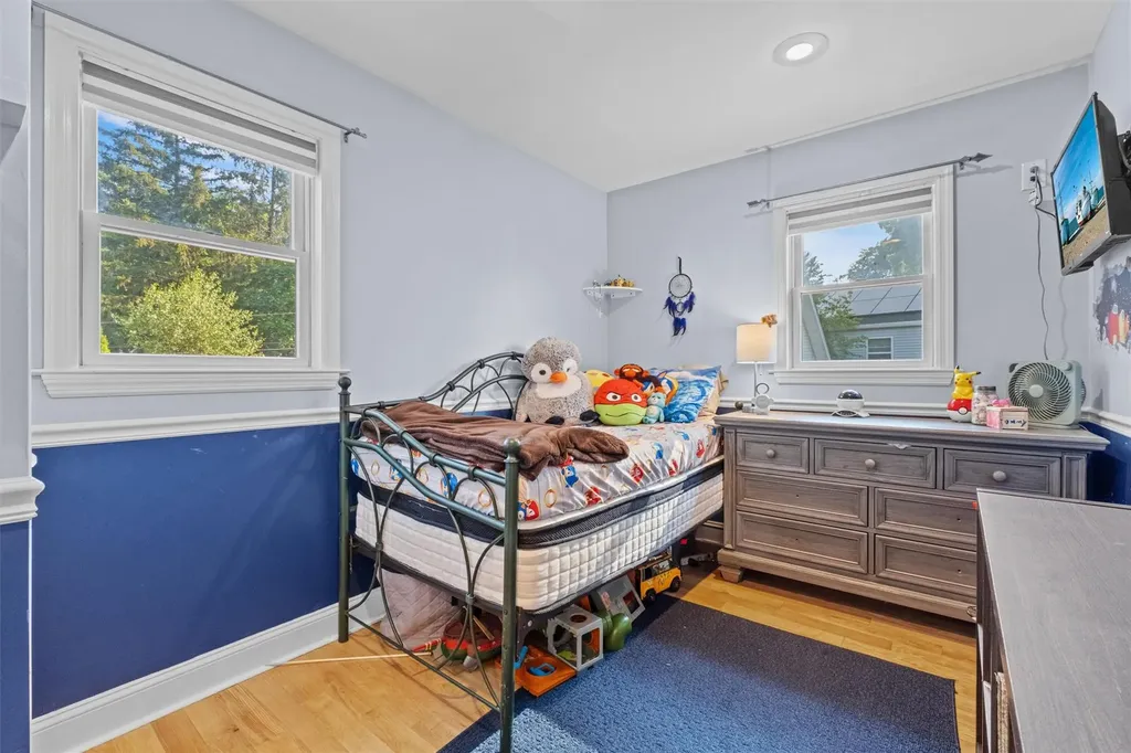 162 Lake Shore Drive Mahopac NY 10541