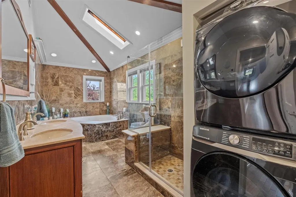 162 Lake Shore Drive Mahopac NY 10541