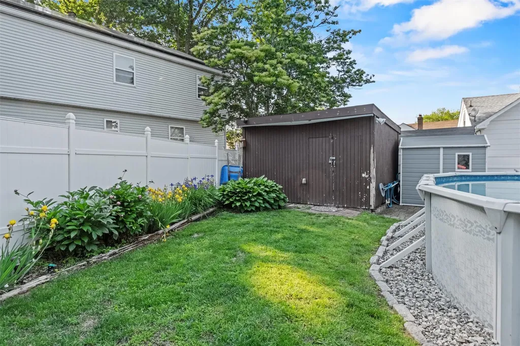 162 Lake Shore Drive Mahopac NY 10541