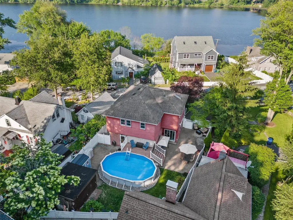 162 Lake Shore Drive Mahopac NY 10541
