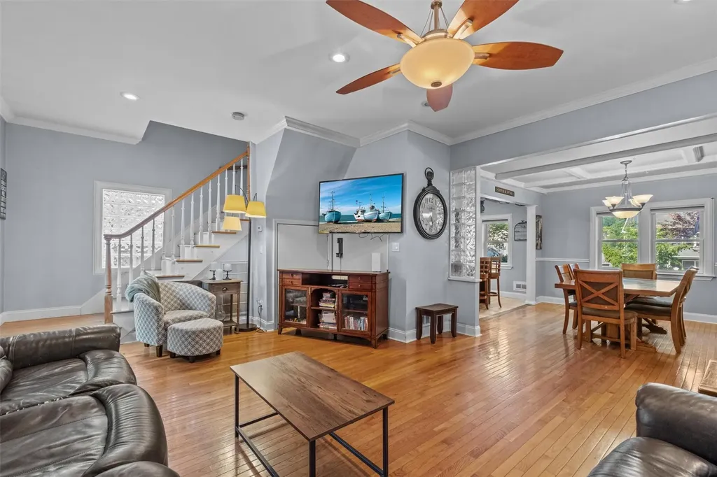 162 Lake Shore Drive Mahopac NY 10541
