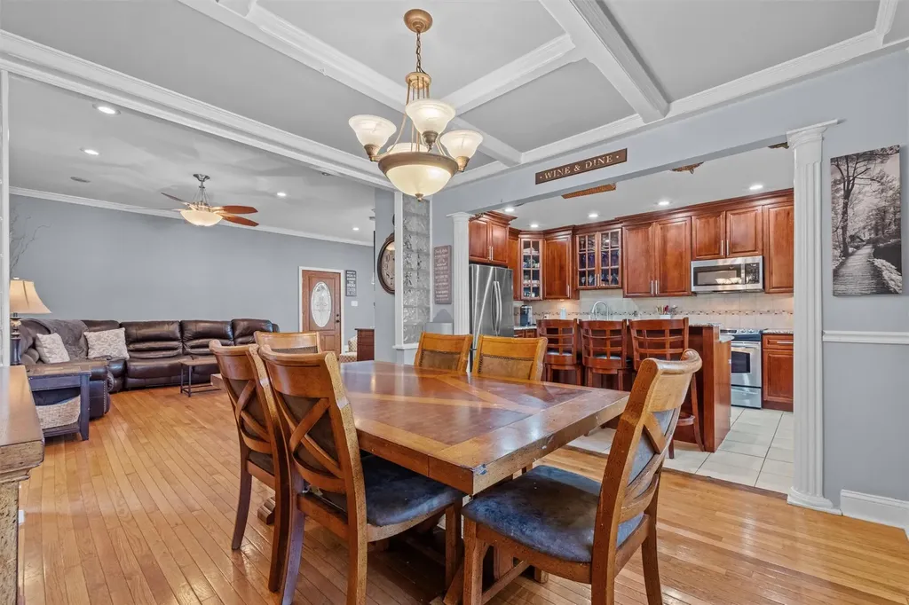 162 Lake Shore Drive Mahopac NY 10541