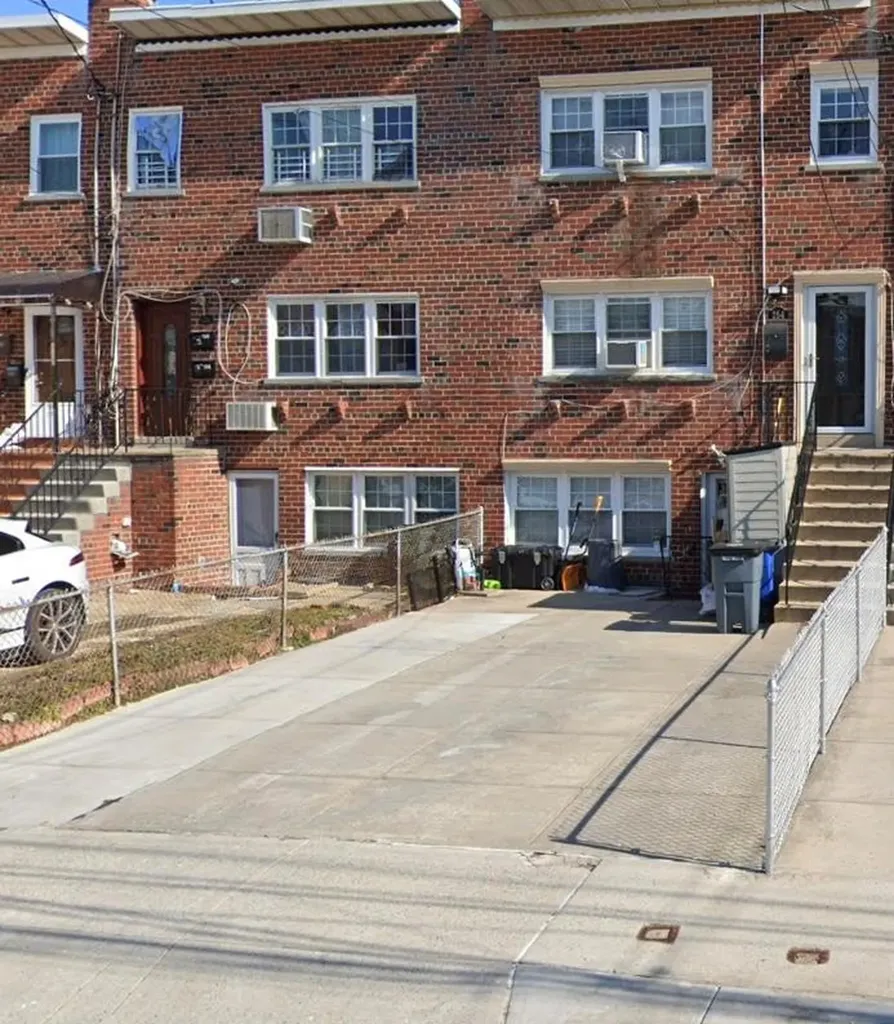 254 Robinson Avenue Bronx NY 10465