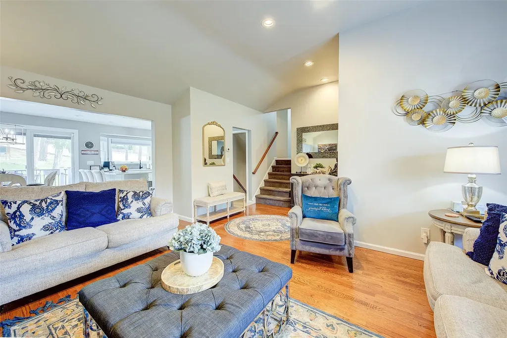 460 Wolf Hill Road Dix Hills NY 11746