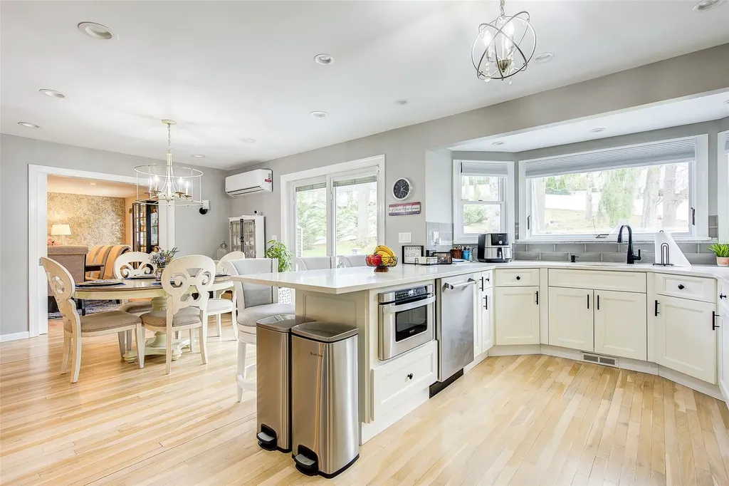 460 Wolf Hill Road Dix Hills NY 11746