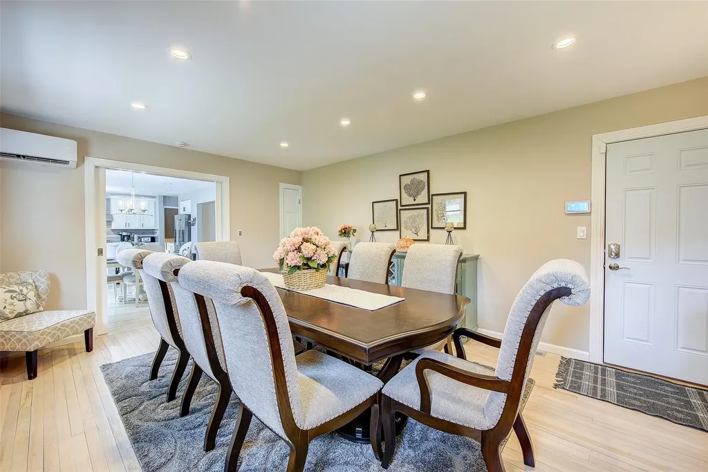 460 Wolf Hill Road Dix Hills NY 11746