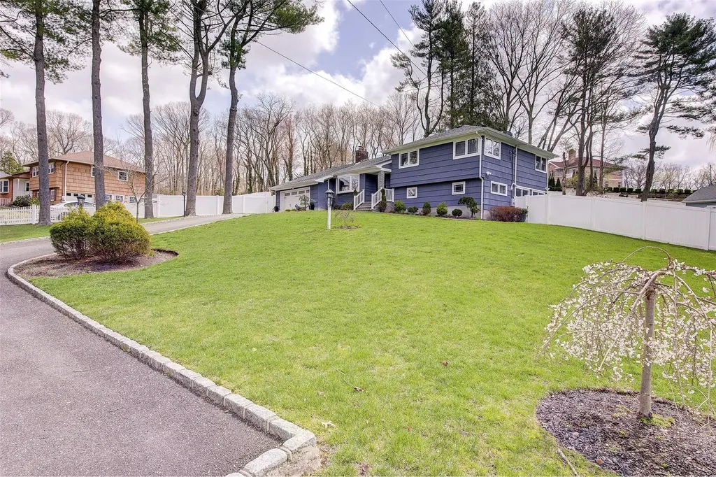 460 Wolf Hill Road Dix Hills NY 11746