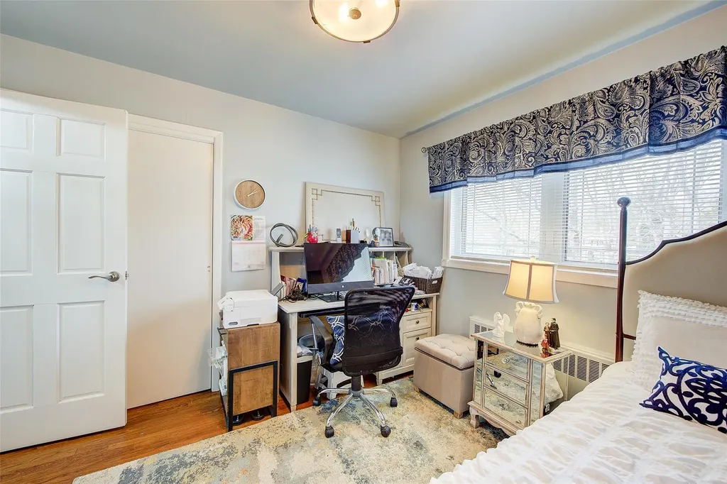 460 Wolf Hill Road Dix Hills NY 11746