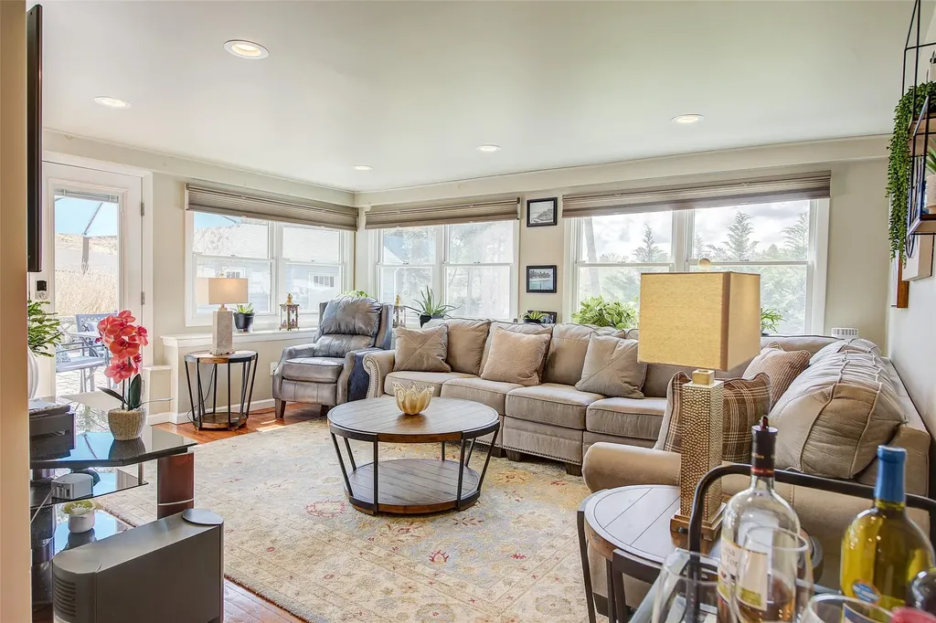 460 Wolf Hill Road Dix Hills NY 11746