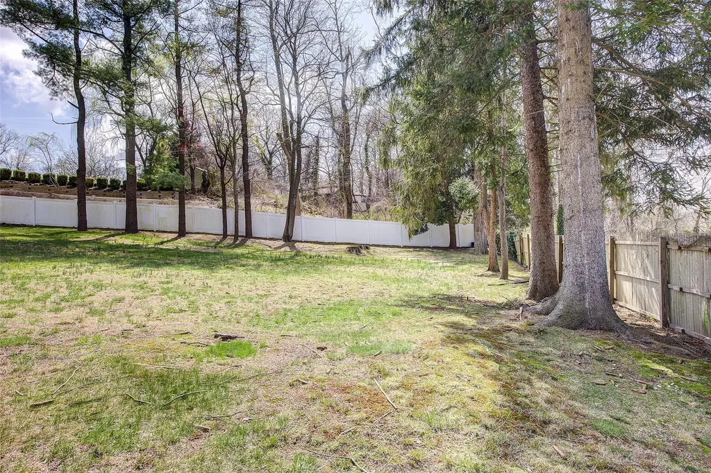 460 Wolf Hill Road Dix Hills NY 11746