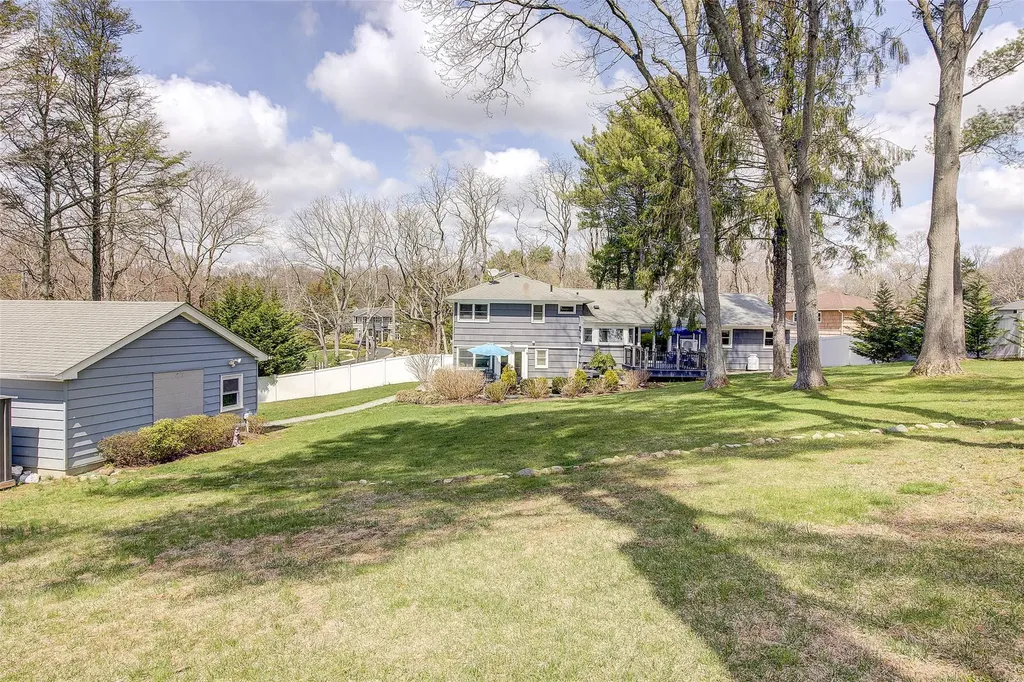 460 Wolf Hill Road Dix Hills NY 11746