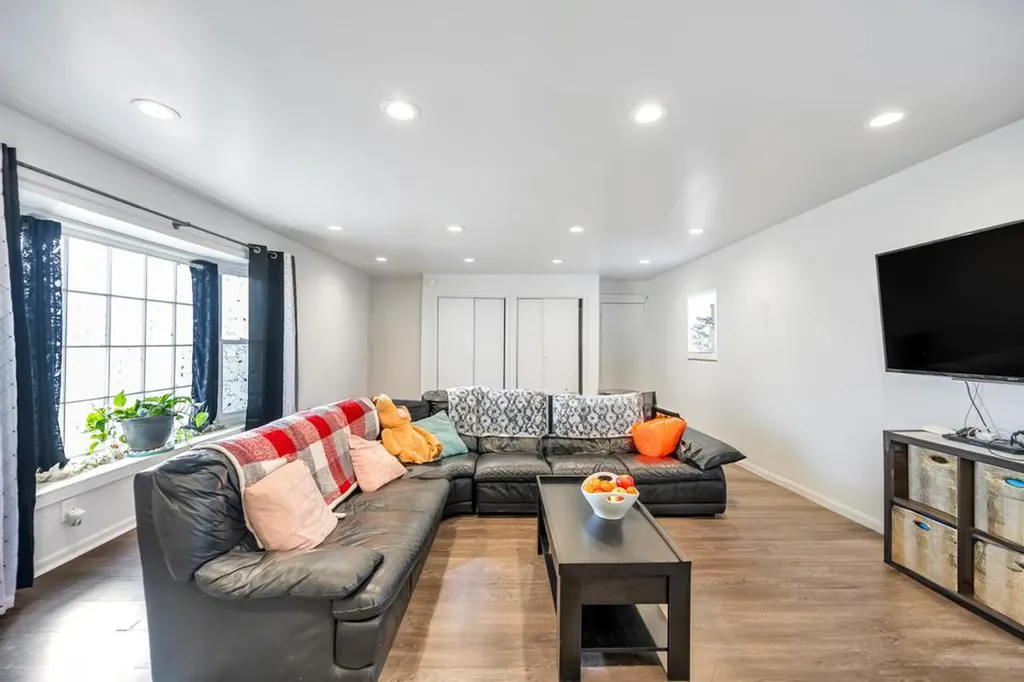 209 Central Avenue Bethpage NY 11714
