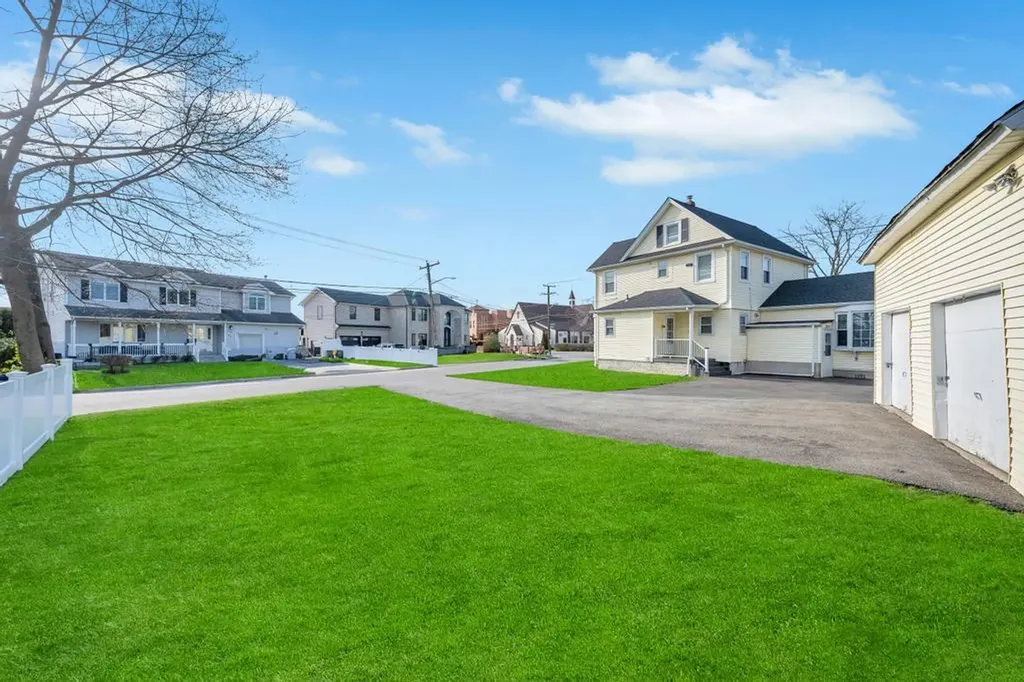 209 Central Avenue Bethpage NY 11714