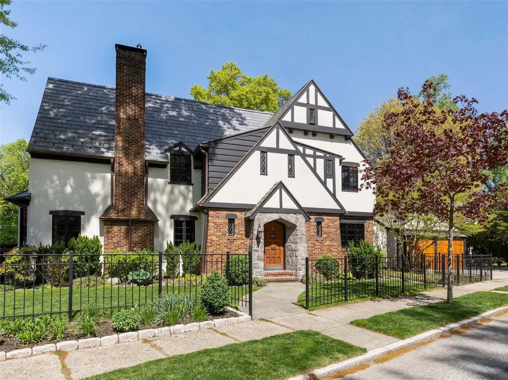 26 Parkway East Mount Vernon NY 10552