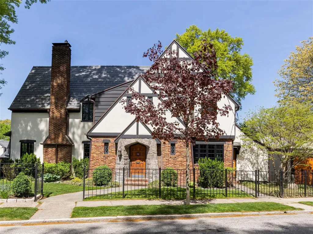 26 Parkway East Mount Vernon NY 10552