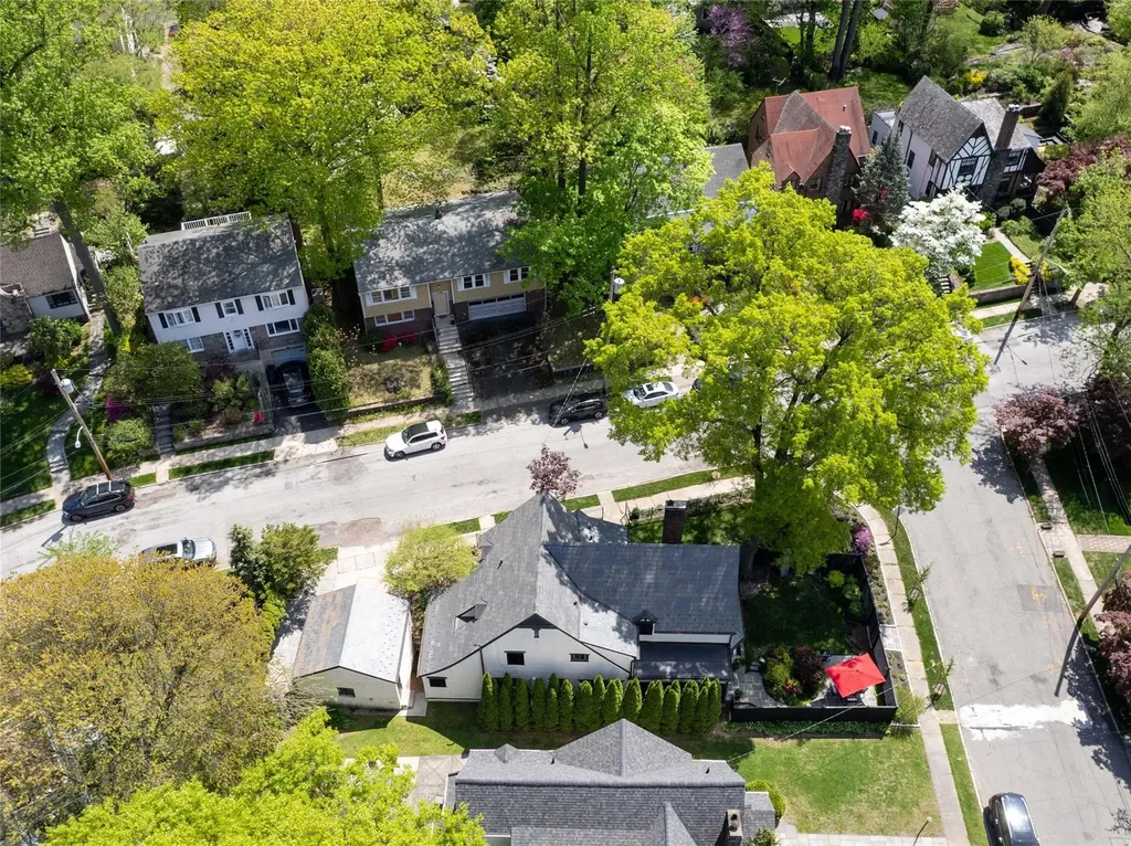 26 Parkway East Mount Vernon NY 10552