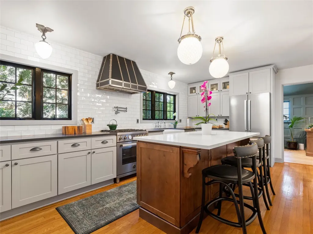 26 Parkway East Mount Vernon NY 10552