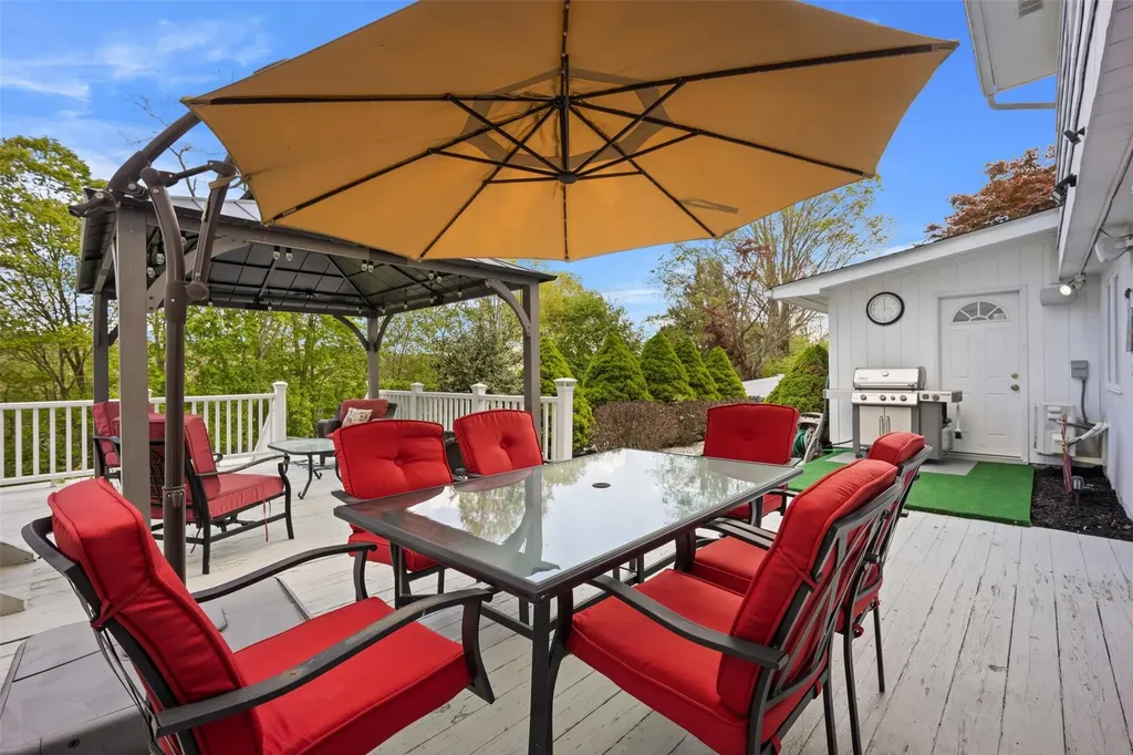 36 Hamlin Road Mahopac NY 10541