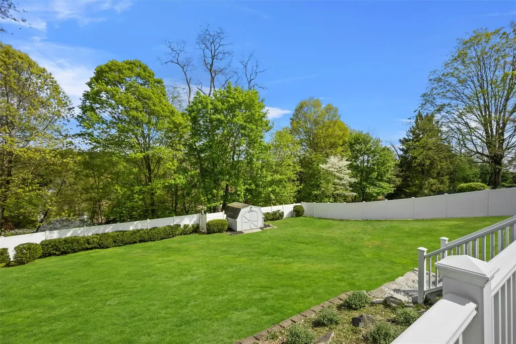 36 Hamlin Road Mahopac NY 10541