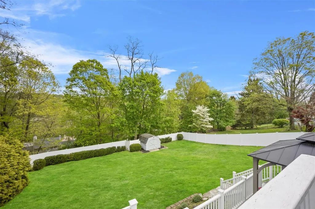 36 Hamlin Road Mahopac NY 10541