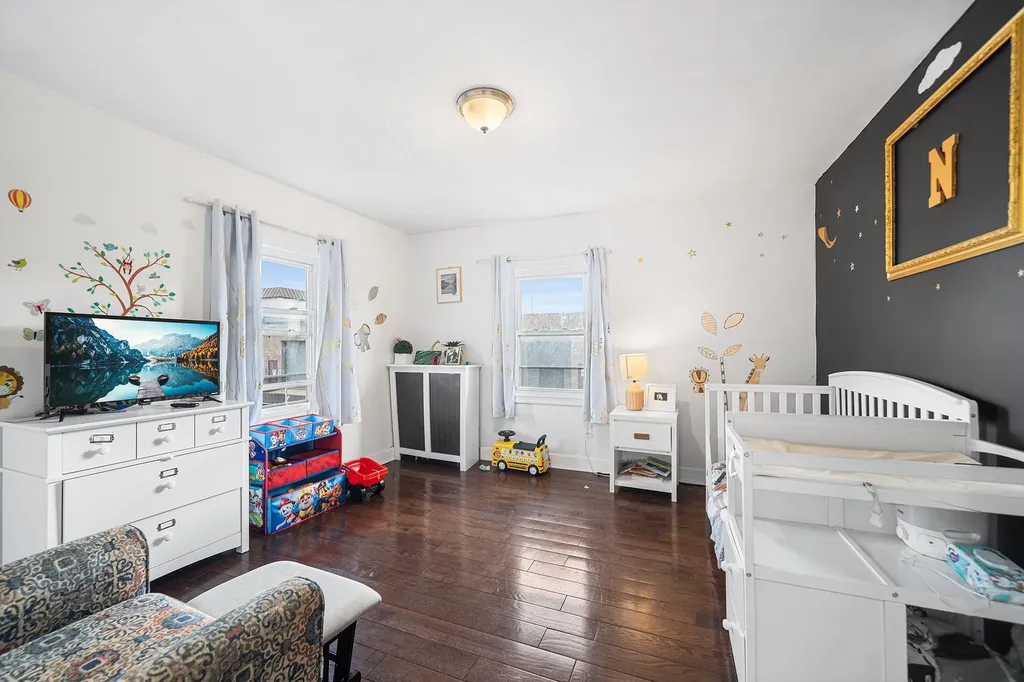 14 E Seaman Avenue Freeport NY 11520