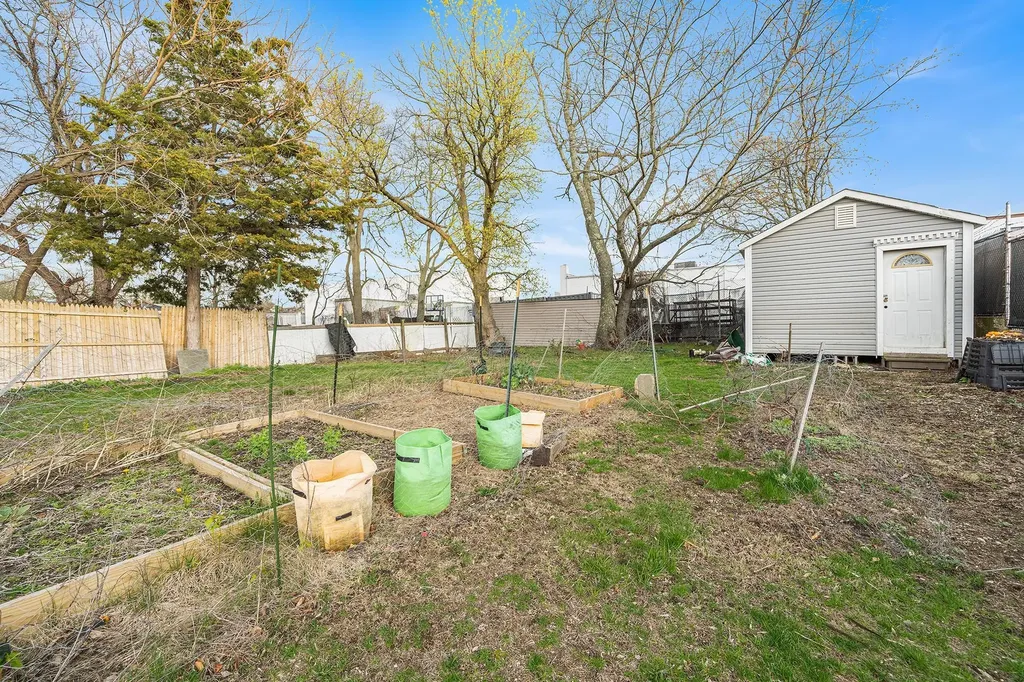 14 E Seaman Avenue Freeport NY 11520