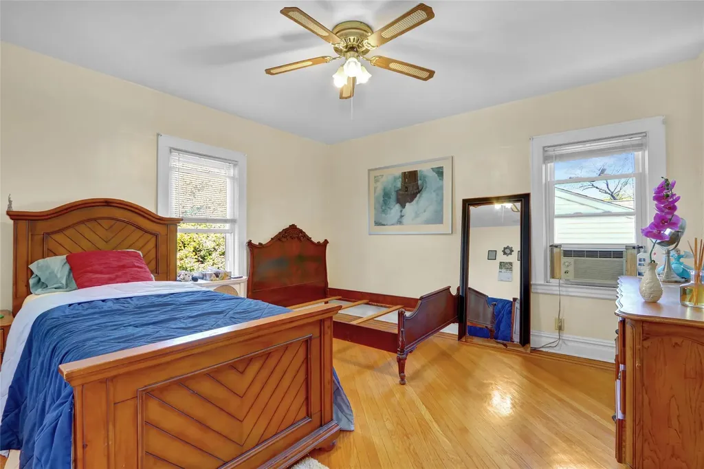 273 E Beverly Parkway Valley Stream NY 11580