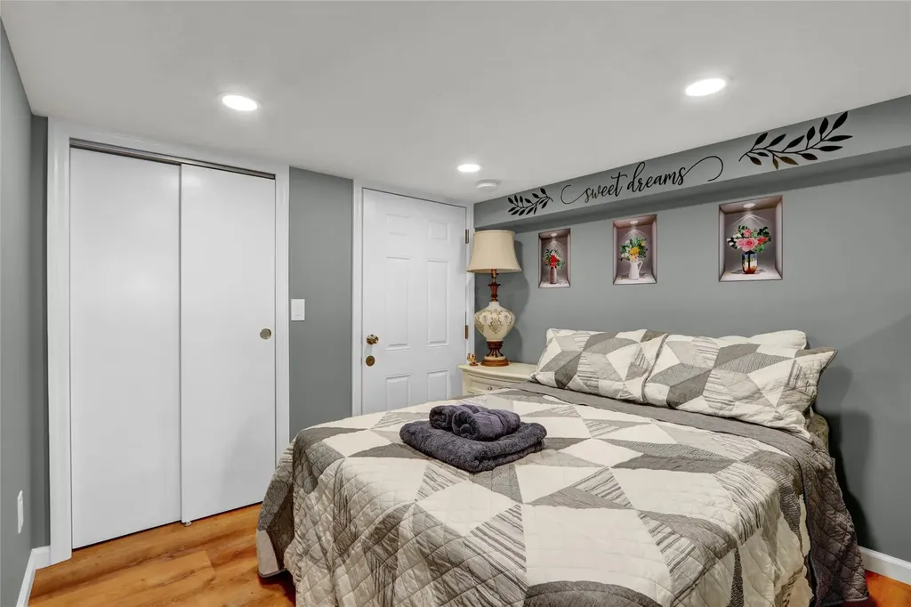 273 E Beverly Parkway Valley Stream NY 11580