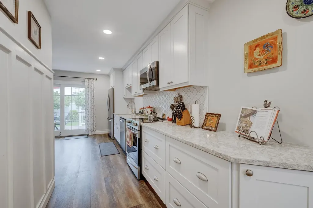178 Harvard Street Westbury NY 11590