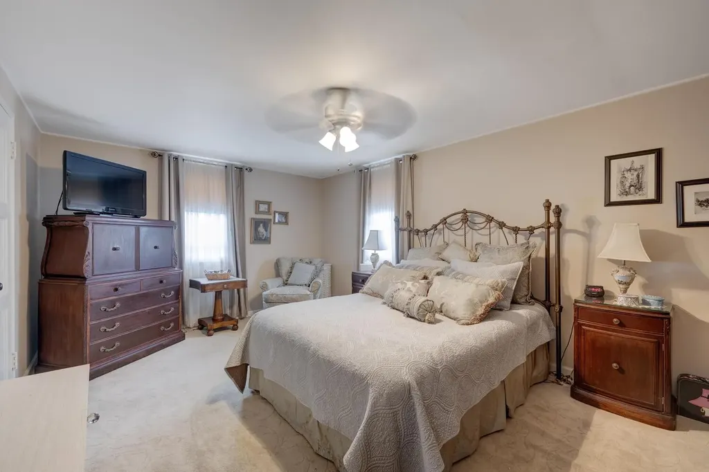 178 Harvard Street Westbury NY 11590