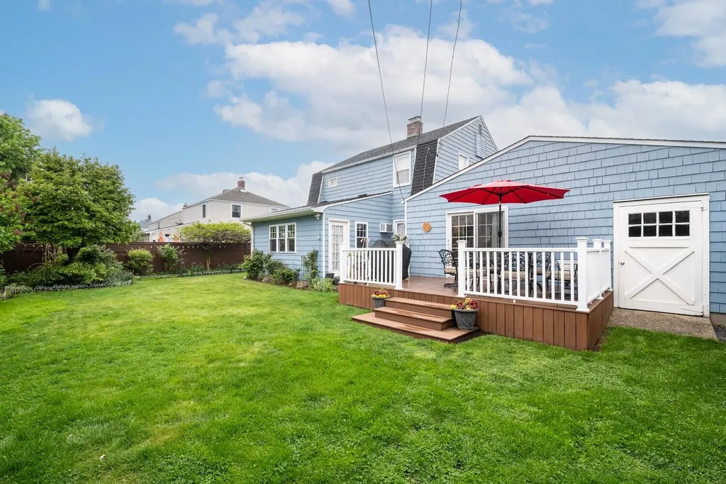 178 Harvard Street Westbury NY 11590