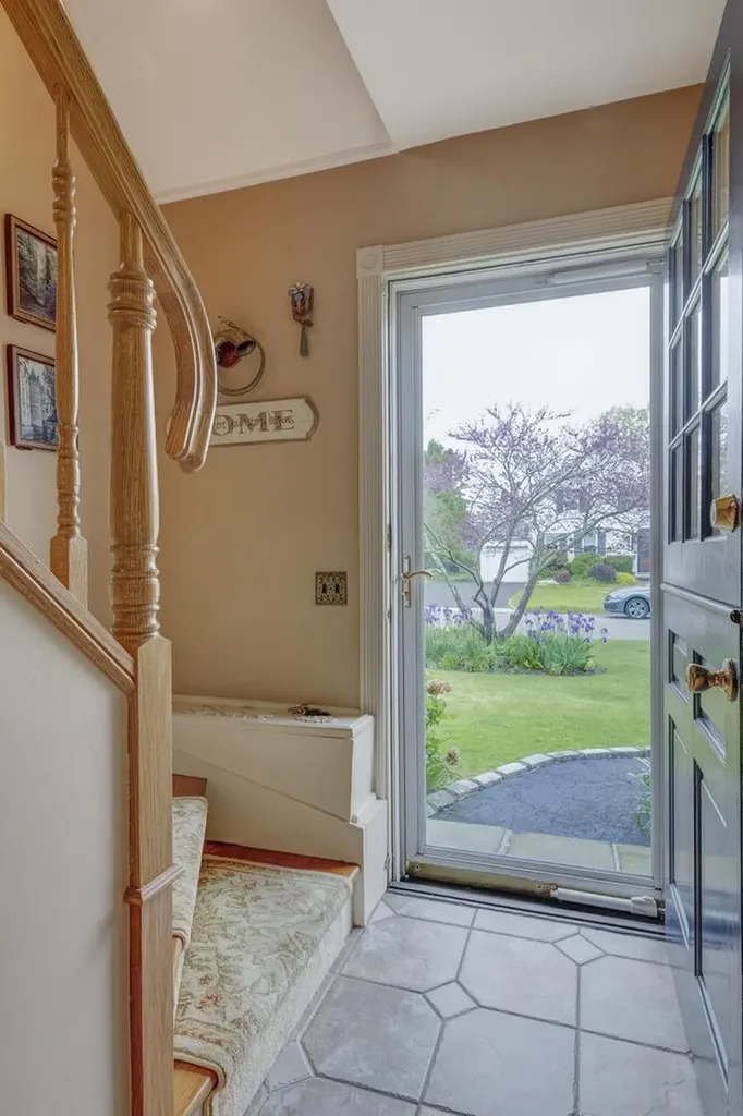 178 Harvard Street Westbury NY 11590