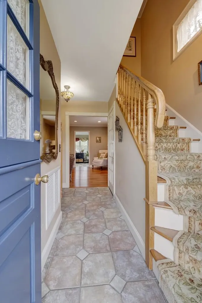 178 Harvard Street Westbury NY 11590