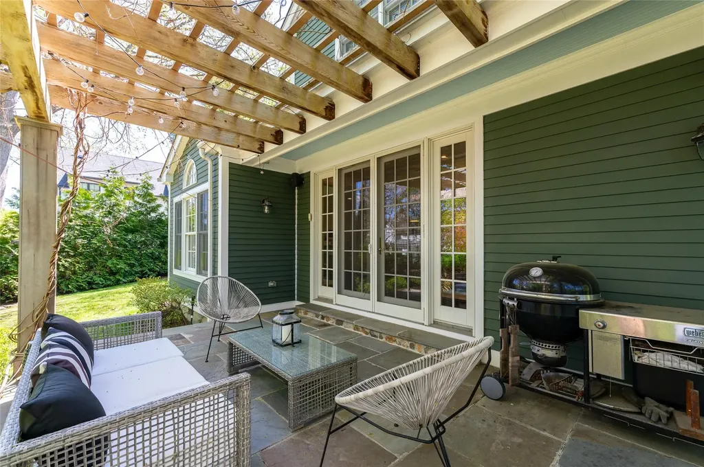 60 Orchard Lane Rye NY 10580