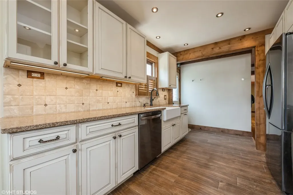 694 Lakeside Drive Baldwin NY 11510