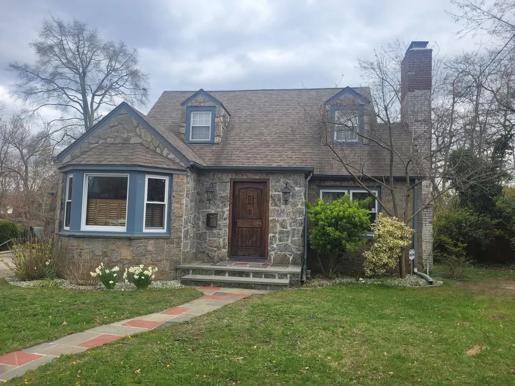 694 Lakeside Drive Baldwin NY 11510