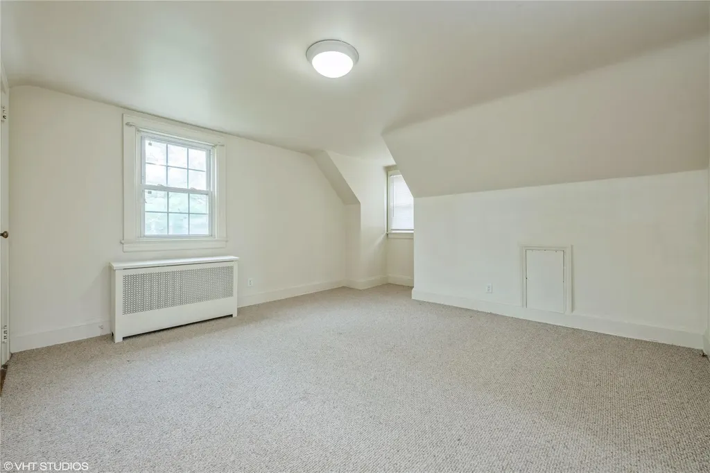 694 Lakeside Drive Baldwin NY 11510